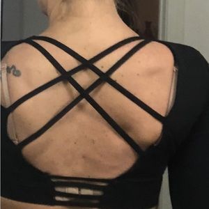 Nova sport fashion nova NWOTS black S crop workout top